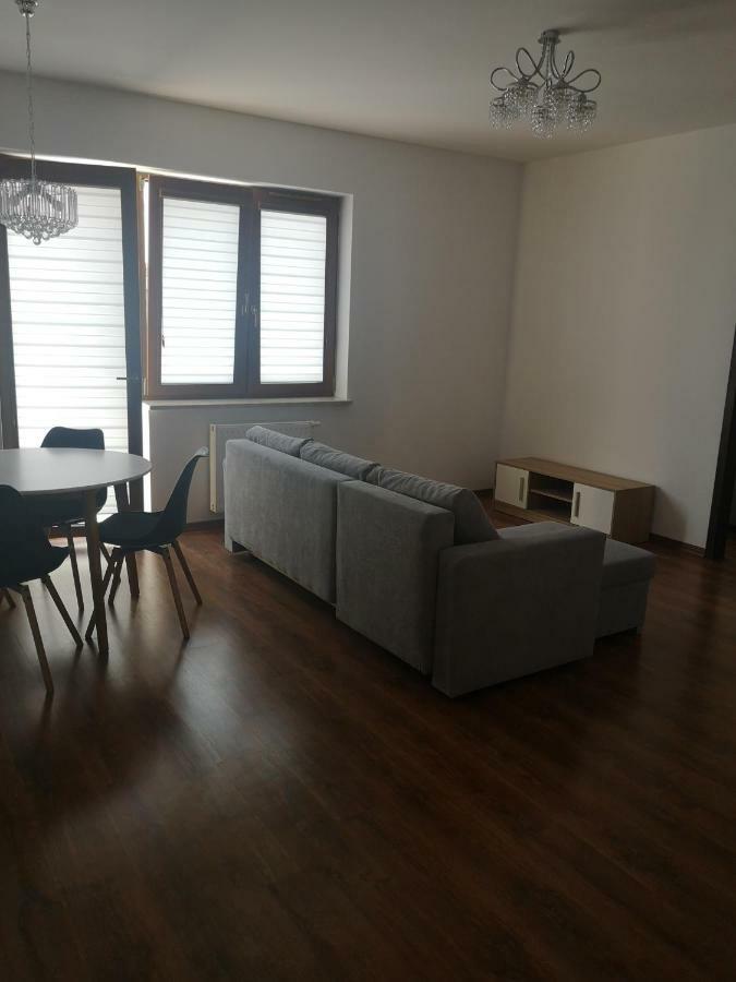 ラドムApartament Przy Aquaparkuアパートメント エクステリア 写真