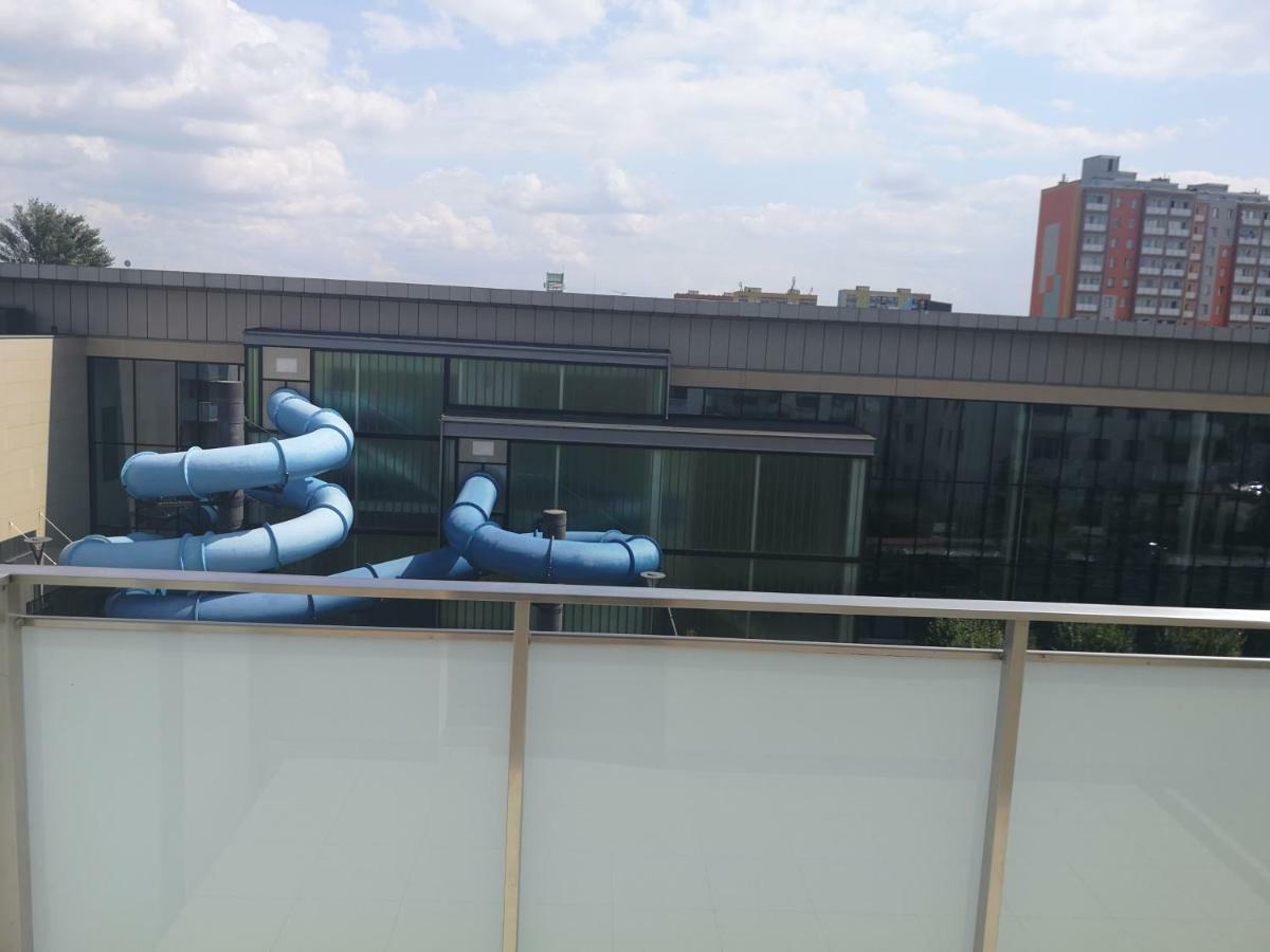 ラドムApartament Przy Aquaparkuアパートメント エクステリア 写真